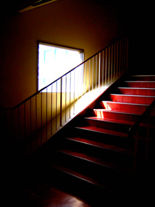 大正ロマン弐号　紅い階段の家