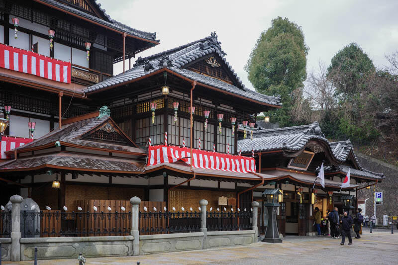 8.道後温泉朝.jpg