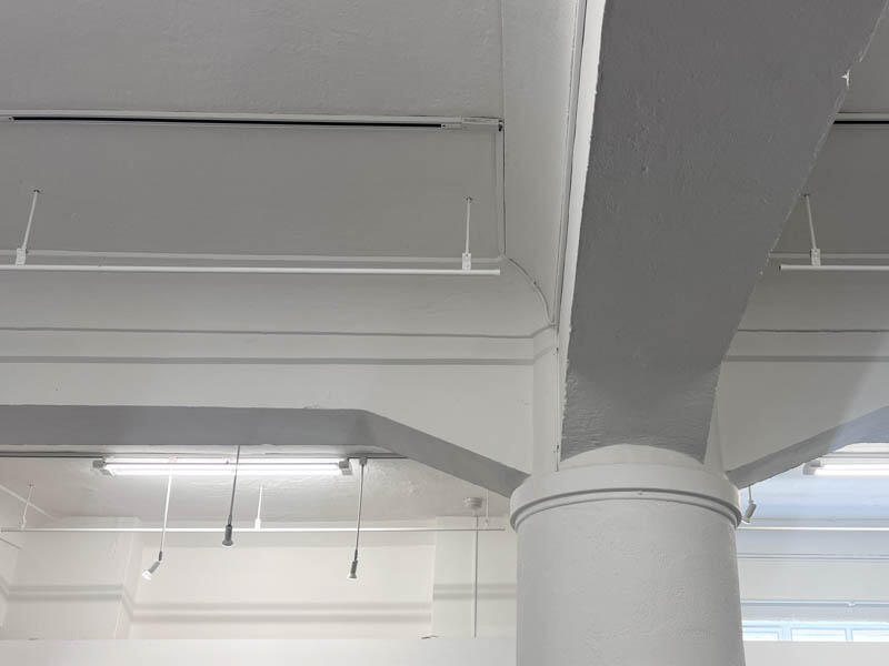 gallery_ceiling.jpg