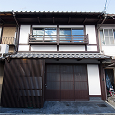 リ・ストック京町家：織屋建のガレージハウス