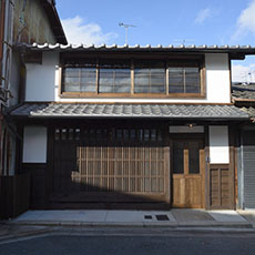 リ・ストック京町家：廬山寺通の町家（2016年）