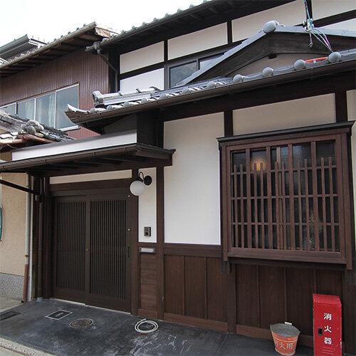 貳の京町家・東側