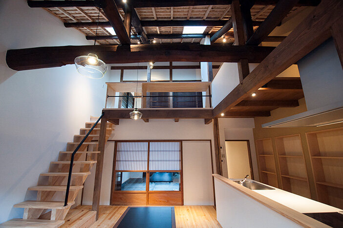 〇〇シリーズ 織屋建のガレージハウス