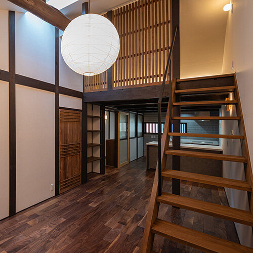 ロフト付きの京平屋