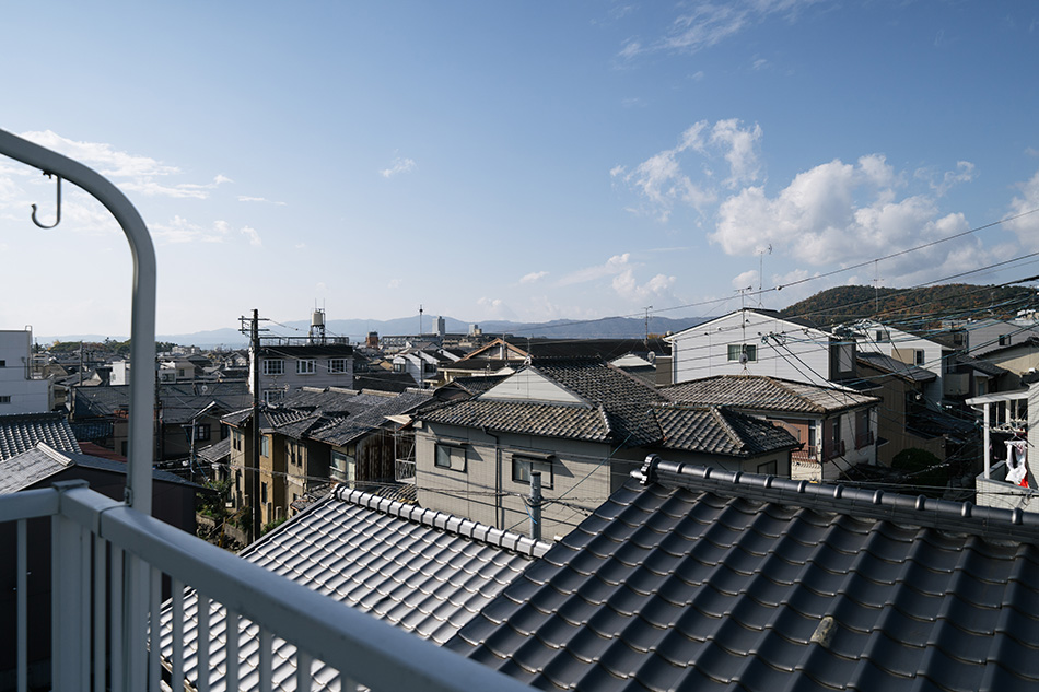上に、住む。-2フロアの余白-(京都市北区紫野郷ノ上町)3Fベランダ