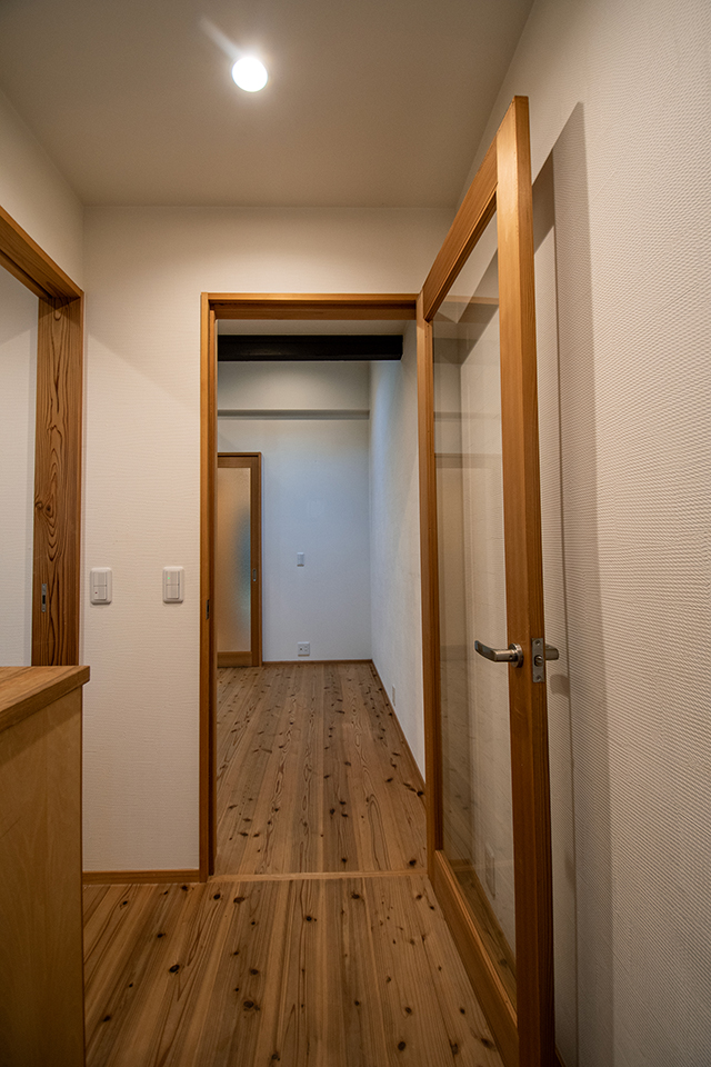 堀川上立売　改装済の京町家の写真