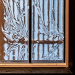 間仕切り壁の室内窓