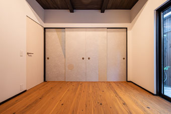 1階洋室の襖