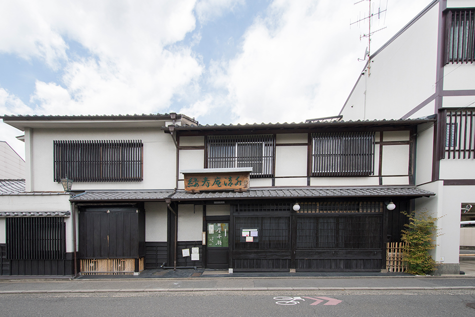 京町家のマンスリー短期賃貸物件 京別邸 鴨川デルタ